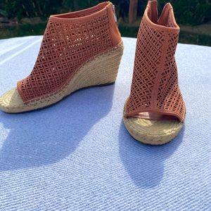 Vince Camino Espadrilles-Size 8